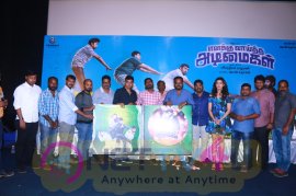 Enakku Vaaitha Adimaigal Press Meet Stills Tamil Gallery