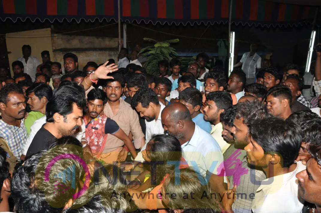 Actor Karthi's Attended His Fan Funeral Images Tamil Gallery