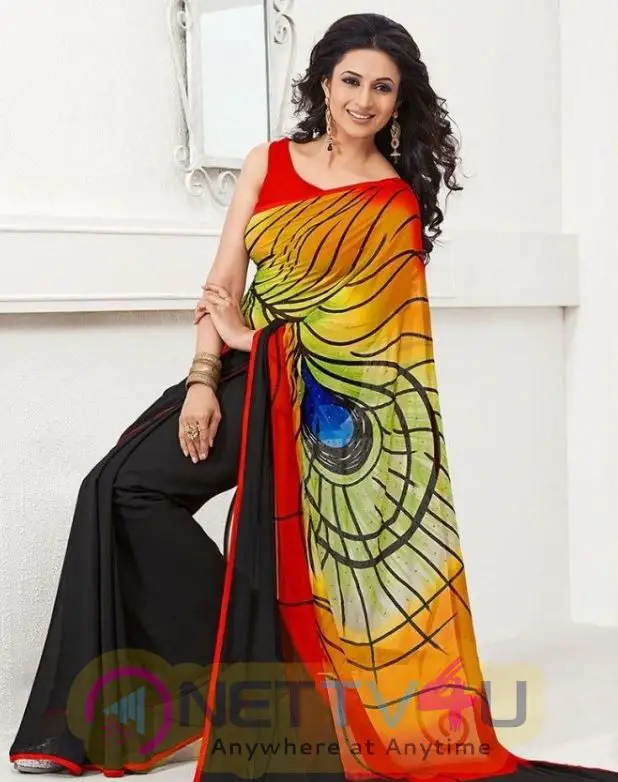 Actress Divyanka Tripathi Dahiya Lovely Images Hindi Gallery