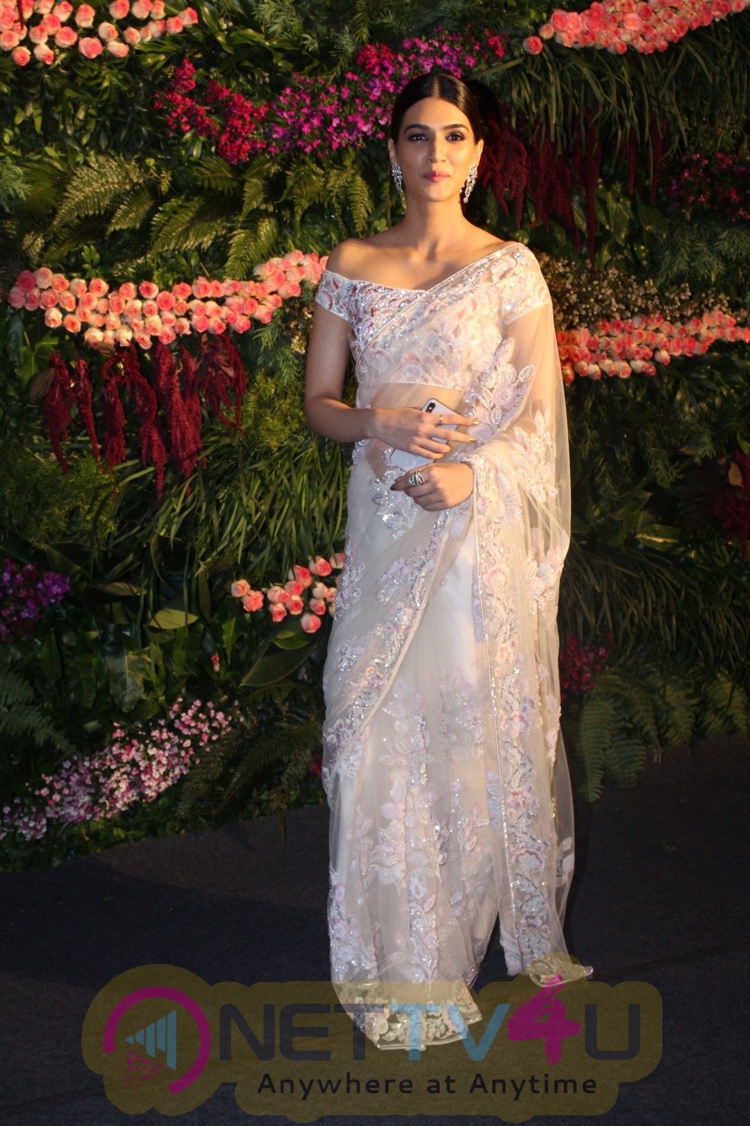 Virat Kohli And Anushka Sharma Wedding Reception In Mumbai Photos  Hindi Gallery