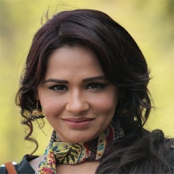 Punjabi Movie Actress Mandy Takhar