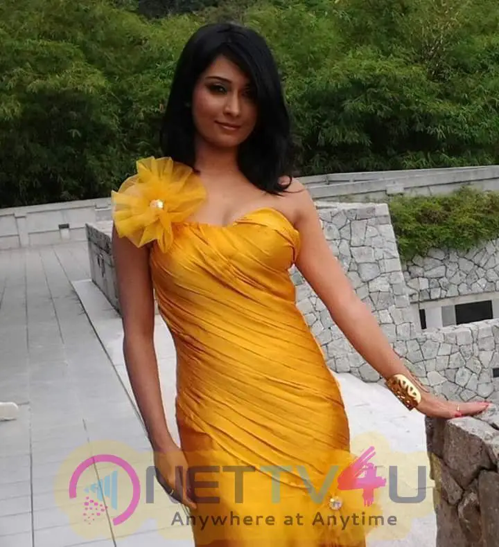 Radhika Pandit Actress HD photos,images,pics and stills-indiglamour.com  #168764