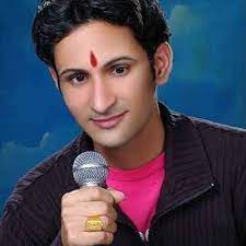 Pahari Singer Manglesh Dangwal