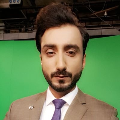 Urdu Anchor Humayun Zaib Abbassi