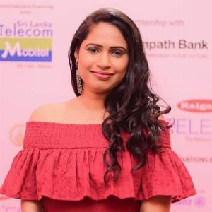 Sinhala Actress Nadeesha Peliarachchi