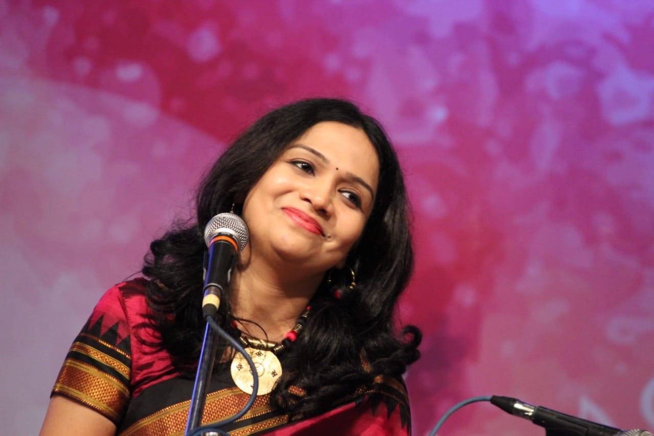 Marathi Singer Sawani Shende