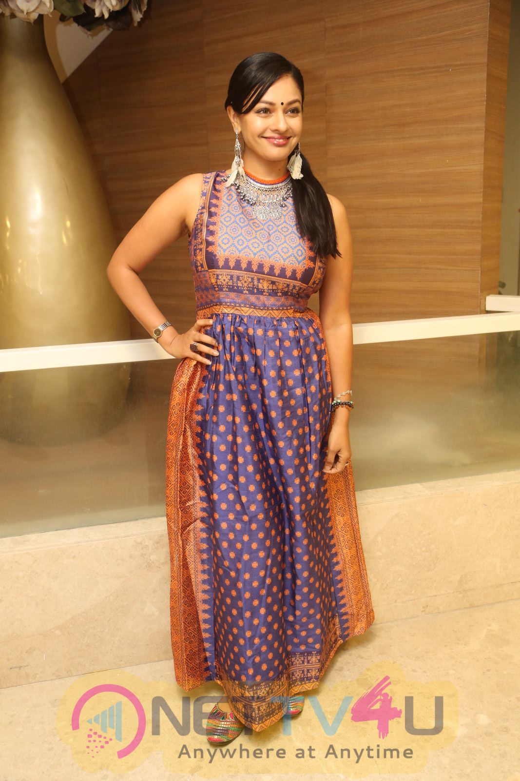 Actress Pooja Kumar At PSV Garuda Vega Release Mission Event Photos Telugu Gallery