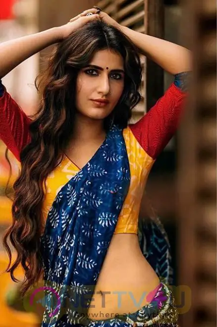 Actress Fatima Sana Shaikh Attractive Images Hindi Gallery