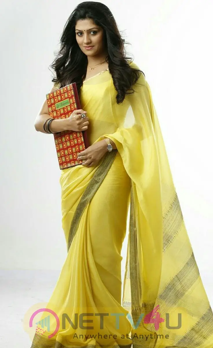Actress Radhika Kumaraswamy Good Looking Stills Kannada Gallery