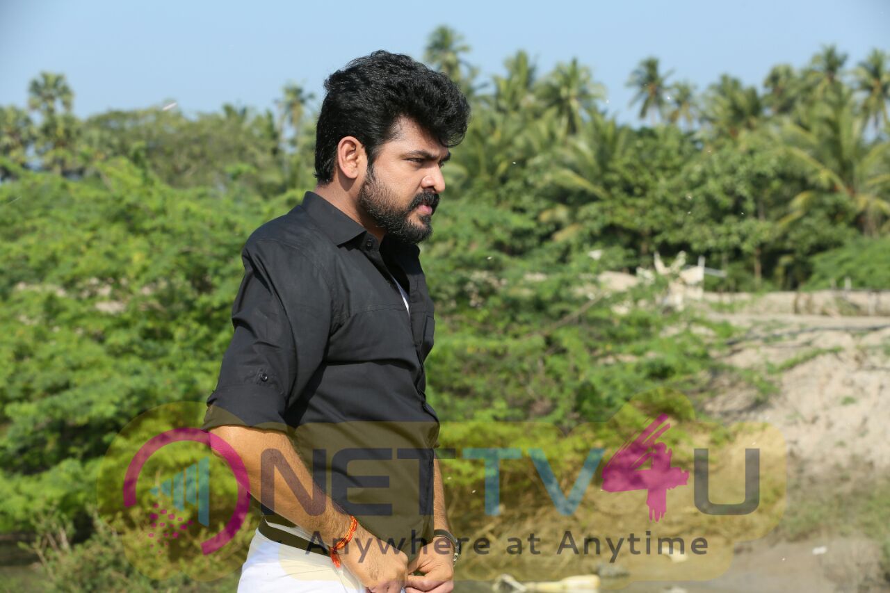 Mannar Vagaiyara Tamil Movie Pics & Working Images Tamil Gallery