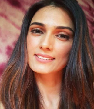 Hindi Tv Actress Amaani Satrala