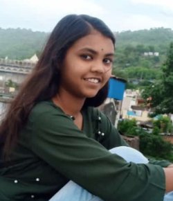 Swarali Jadhav Marathi Singer