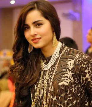 Urdu Tv Actress Nimrah Khan
