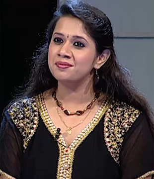 Malayalam Anchor Anchor Radhika