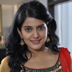 Tamil Movie Actress Vishakha Singh