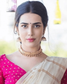 Telugu Movie Actress Saloni Mishra