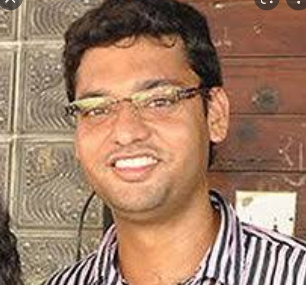 Rohaan Satghare Marathi Director