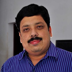 Anand Neelakantan Hindi Author