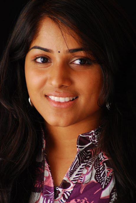 Tamil Movie Actress Santhini