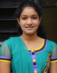 Telugu Movie Actress Divya Swapna