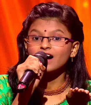 Marathi Singer Divya Magdum