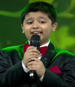 Omkar Kanitkar Marathi Singer