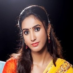 Telugu Movie Actress Pranathy Sharma