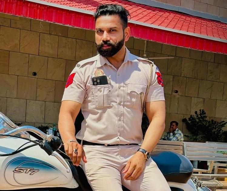 Latest and Upcoming Movie Reviews Of Vivek Mathur