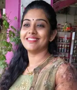 Malayalam Costume Designer Veena Syamanthak