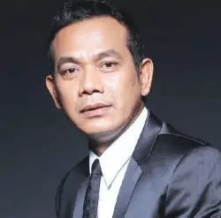 English Supporting Actor Rosyam Nor
