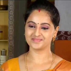 Tamil Tv Actress Shanthi Anandraj Biography, News, Photos, Videos | NETTV4U