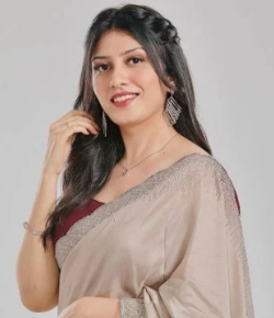 Navina Wadekar Hindi Movie Actress