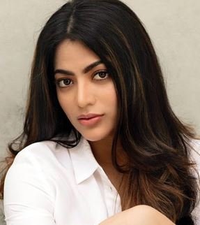 Tamil Movie Actress Saipriya Deva