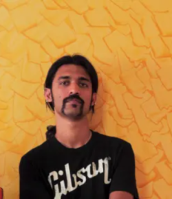 Varun Murali Hindi Guitarist