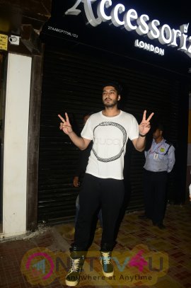 Arjun Kapoor & Other Celebs At Attend Anshula Kapoor Birthday Party Pics