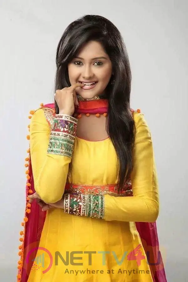 Actress Kanchi Singh Instagram Photos
