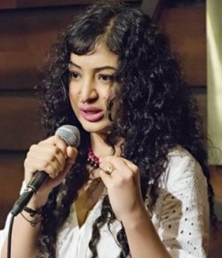 Surabhi Vanzara Hindi Writer