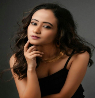 Nina Borah Hindi Actress