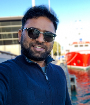 Hindi Director Manoj Venu