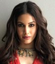Amyra Dastur Tamil Movie Actress