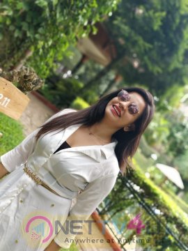 Actress Divya Ganesh Pretty Pics Tamil Gallery