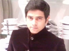 Deepesh Bhan Hindi Comedian