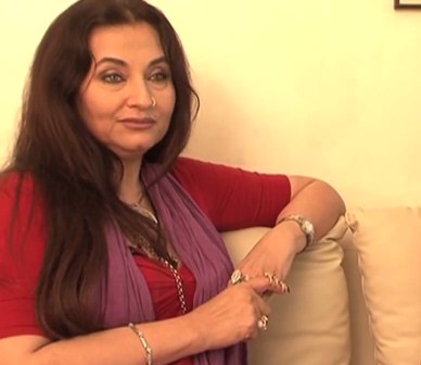 Urdu Singer Salma Agha