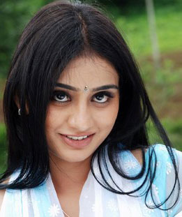 Telugu Movie Actress Swathi Priya