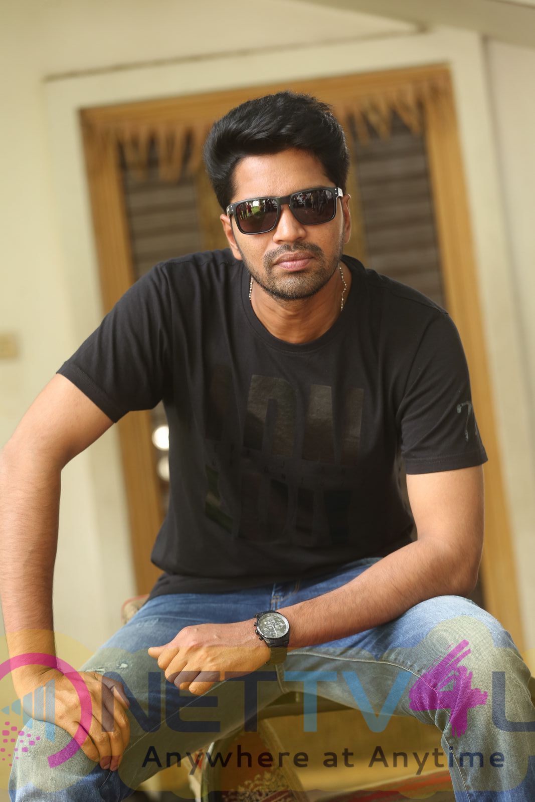 Actor Allari Naresh Inteview Photo Shoot Images Telugu Gallery