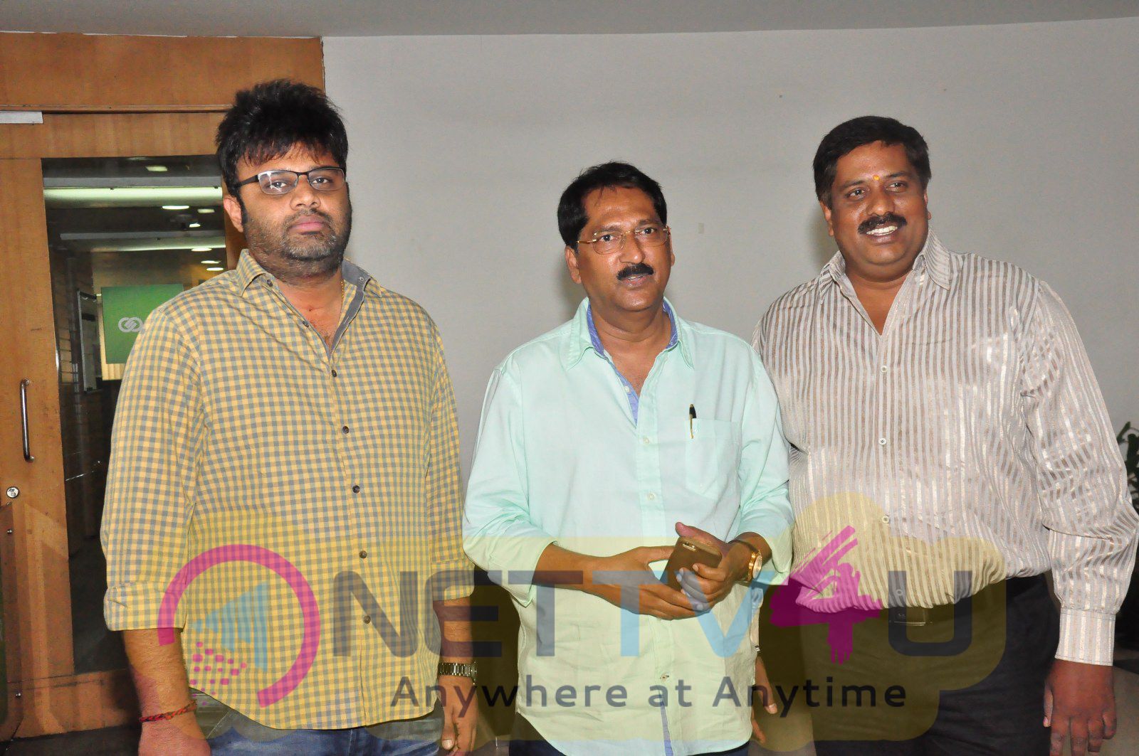 Actor Naga Chaitanya At Radio Mirchi For Premam Evare Song Launch Photos Telugu Gallery