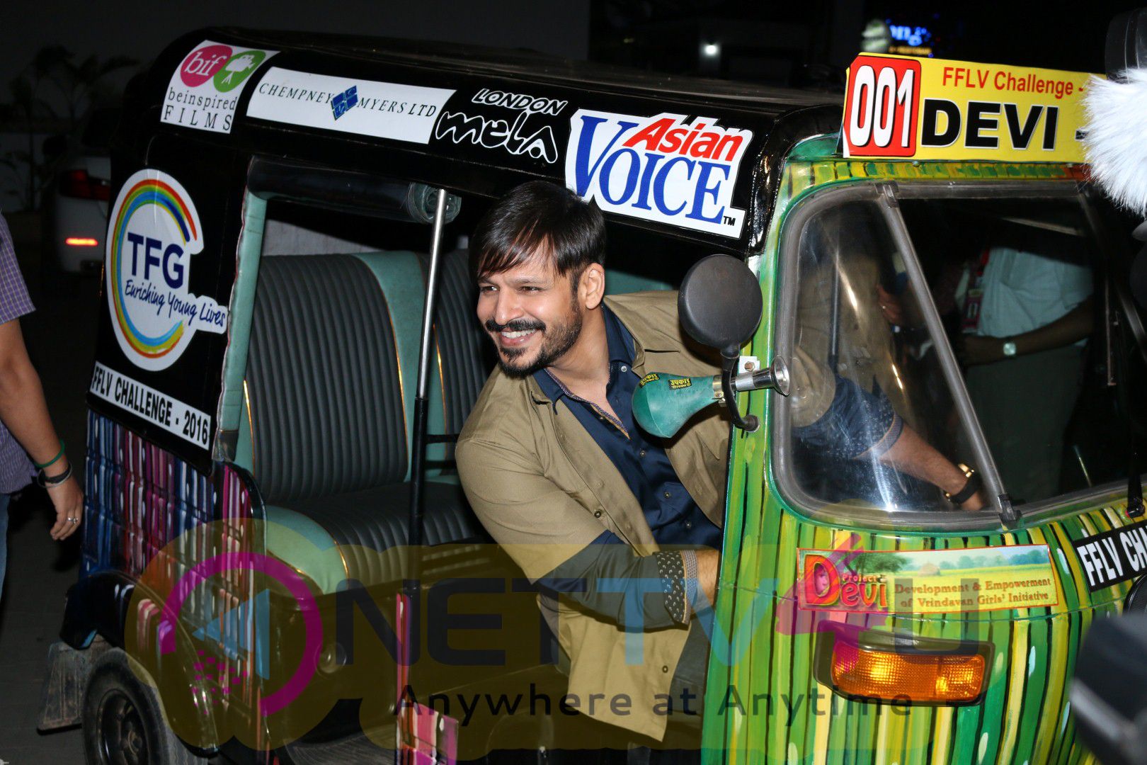 Actor Vivek Oberoi During The Launch Of `Tuk Tuk Challenge 2016` By Food For Life Vrindavan In Mumbai Excellent Photos Hindi Gal