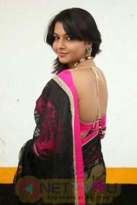 Actress Kadhal Saranya Excellent Stills
