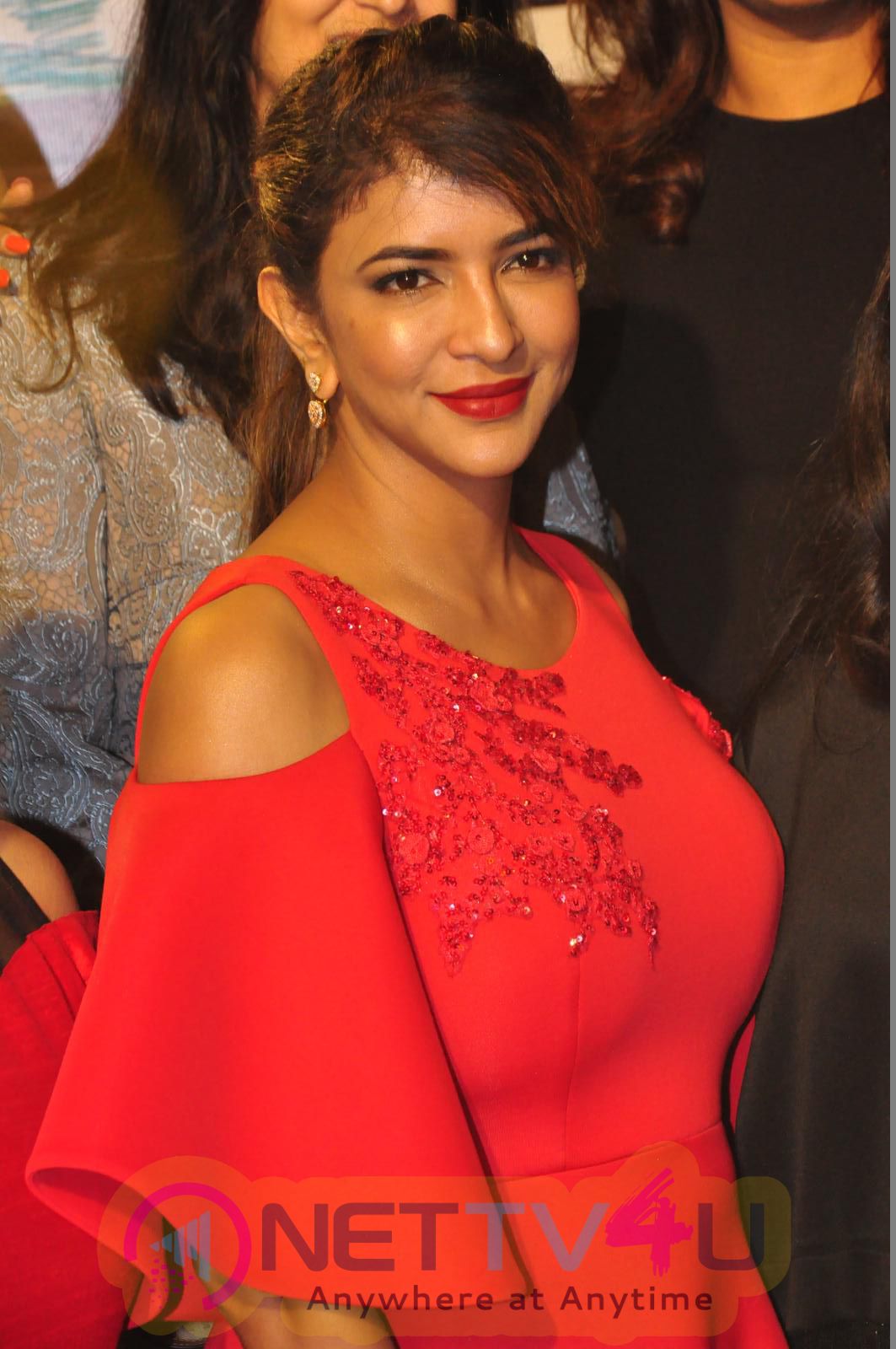 Actress Manchu Lakshmi Prasanna Lovely Images At A Black Tie Charity Food For Change Event Telugu Gallery