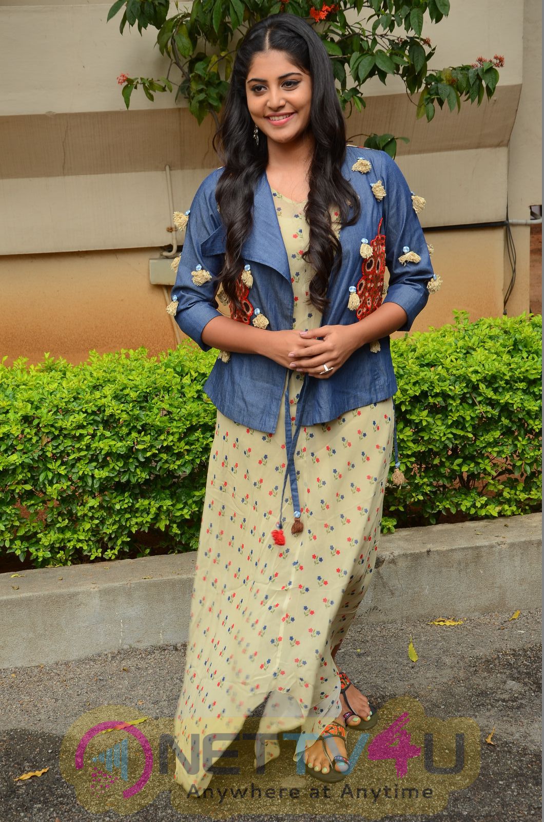 Actress Manjima Mohan Lovely Images At Saahasam Swaasaga Saagipo Movie Release Press Meet  Telugu Gallery